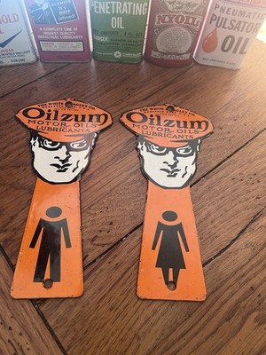 NICE PAIR OF PORCELAIN OILZUM MOTOR OIL RESTROOM SIGN KEY FOB HOLDER SILLOUETTE