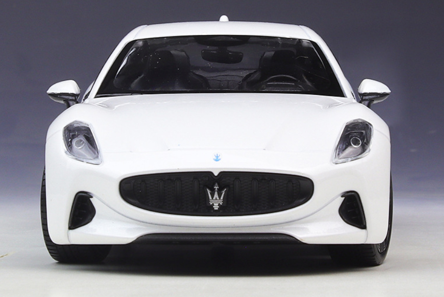 Maserati Granturismo Folgore 1:24 Scale Diecast Car Welly Model