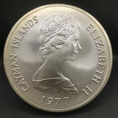 25 DOLLARS ARGENT 1977 25 ANS COURONNEMENT ELIZABETH II ILES CAIMANS 3600 Ex. - Picture 2 of 2