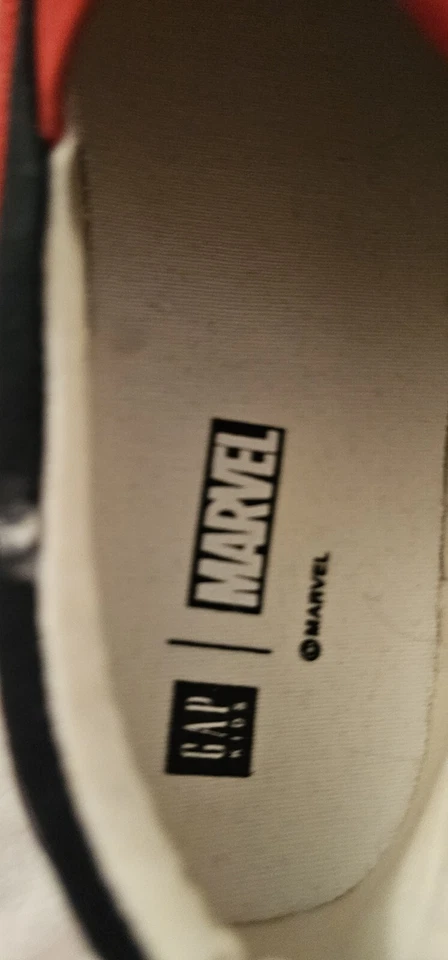 GAP × 漫威蜘蛛侠帆布拖鞋 — 第 4/4 张图片