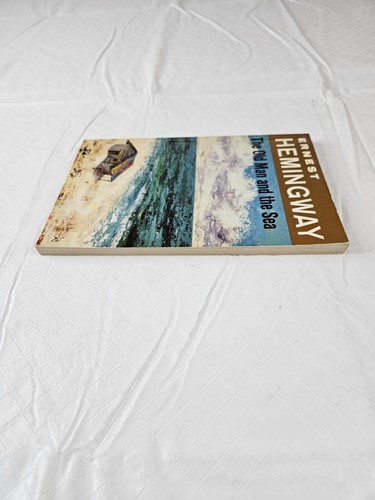 Ernest Hemingway The Old Man And The Sea PB 1952 Short Story Novella Masterpiece - Picture 5 of 11