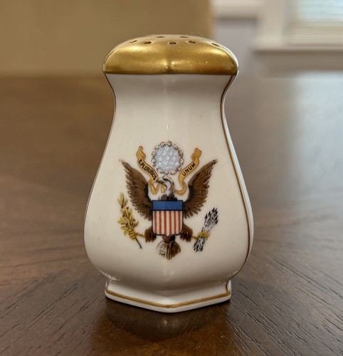 Rare SINGLE Salt / Pepper Shaker Pluribus Unum Seal US National Remembrance Shop