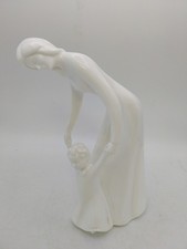 Royal Doulton "First Steps" Figurine (HN3282) – Images Collection White Porcelai