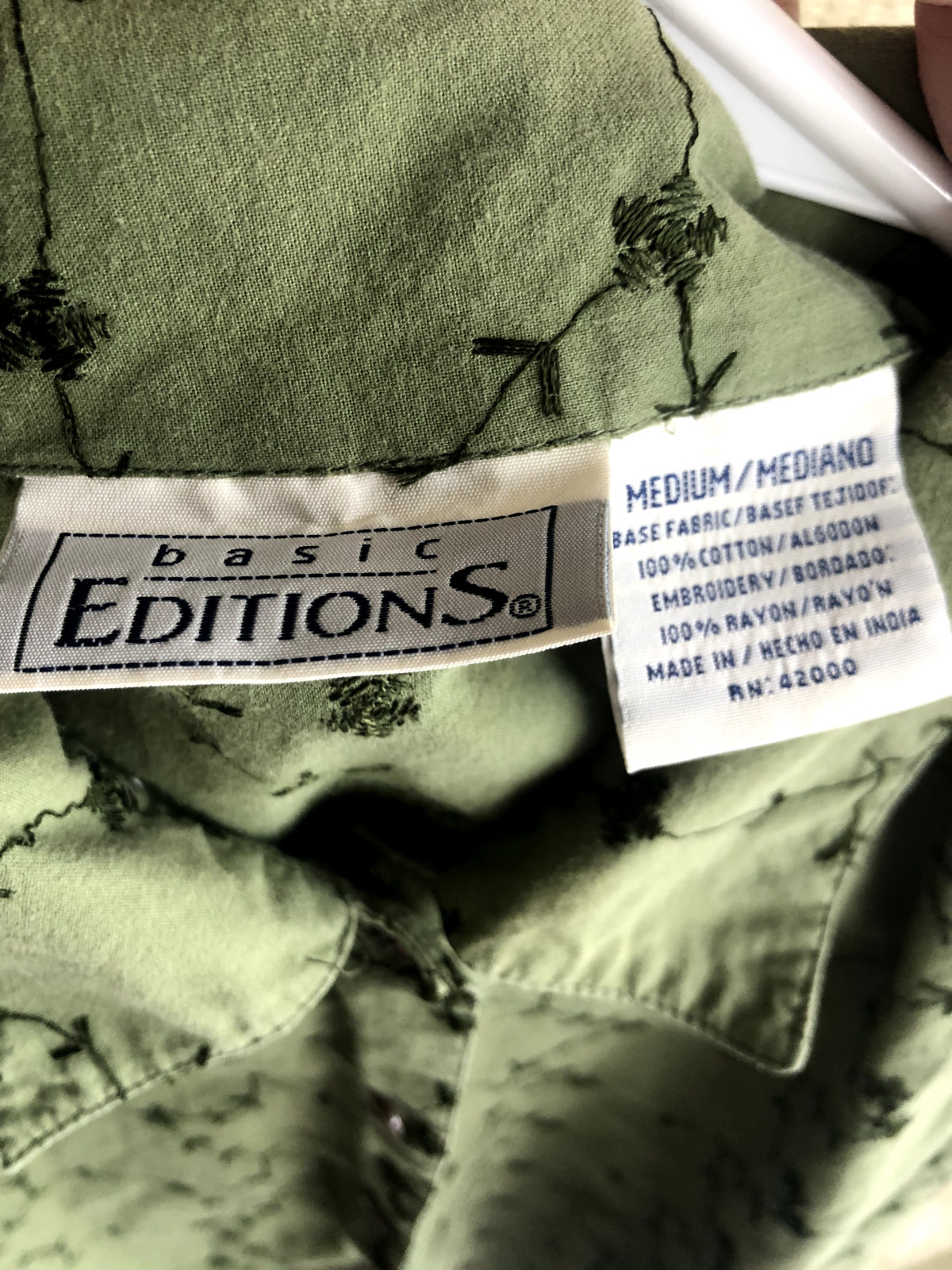 Basic Editions Vintage Button Up Sleeveless Top -… - image 3