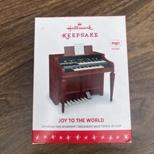 Hallmark Ornament Mailbox Melodies 2005 Magic Music, Light and Motion MIB