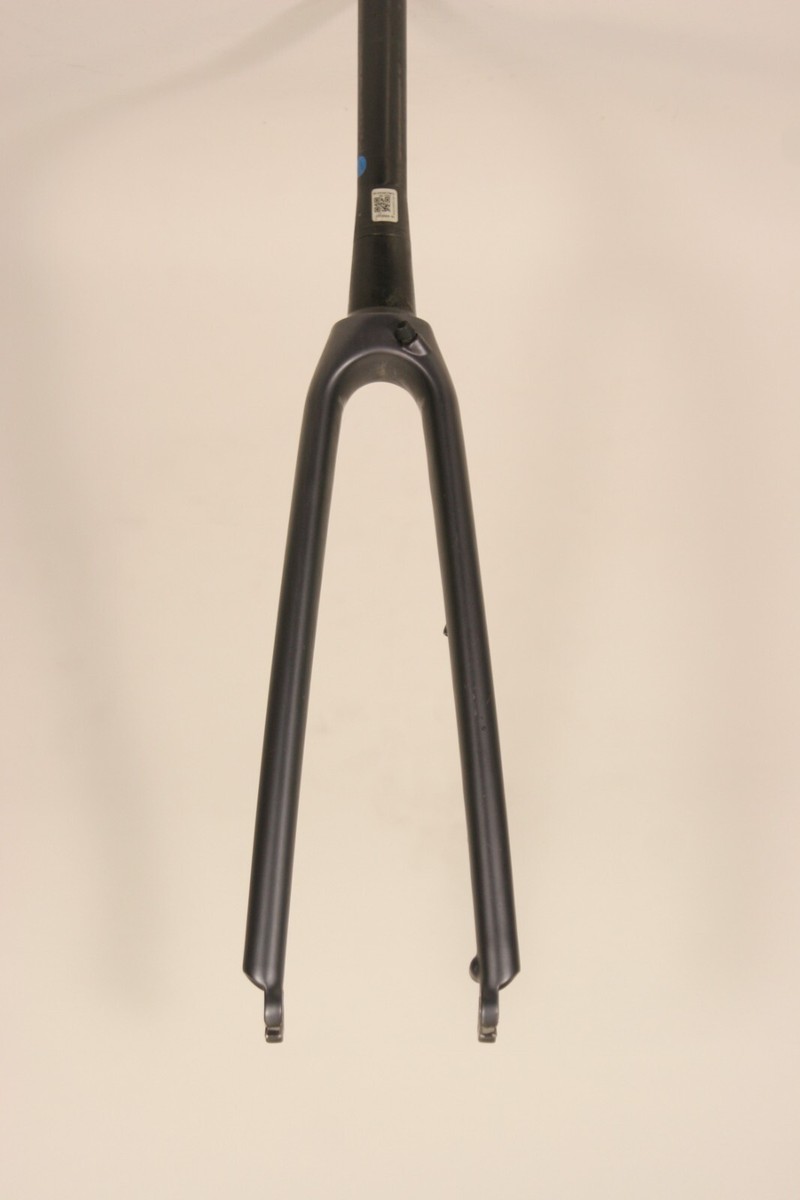 Fuji FC-440 Carbon Fork 700c Disc Brake Taperedx260mm Threadless