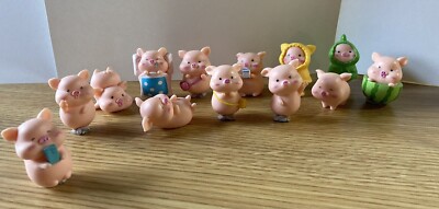 ADORABLE LITTLE PLASTIC PIG FIGURINES FOR PLAY AND DECORATION
