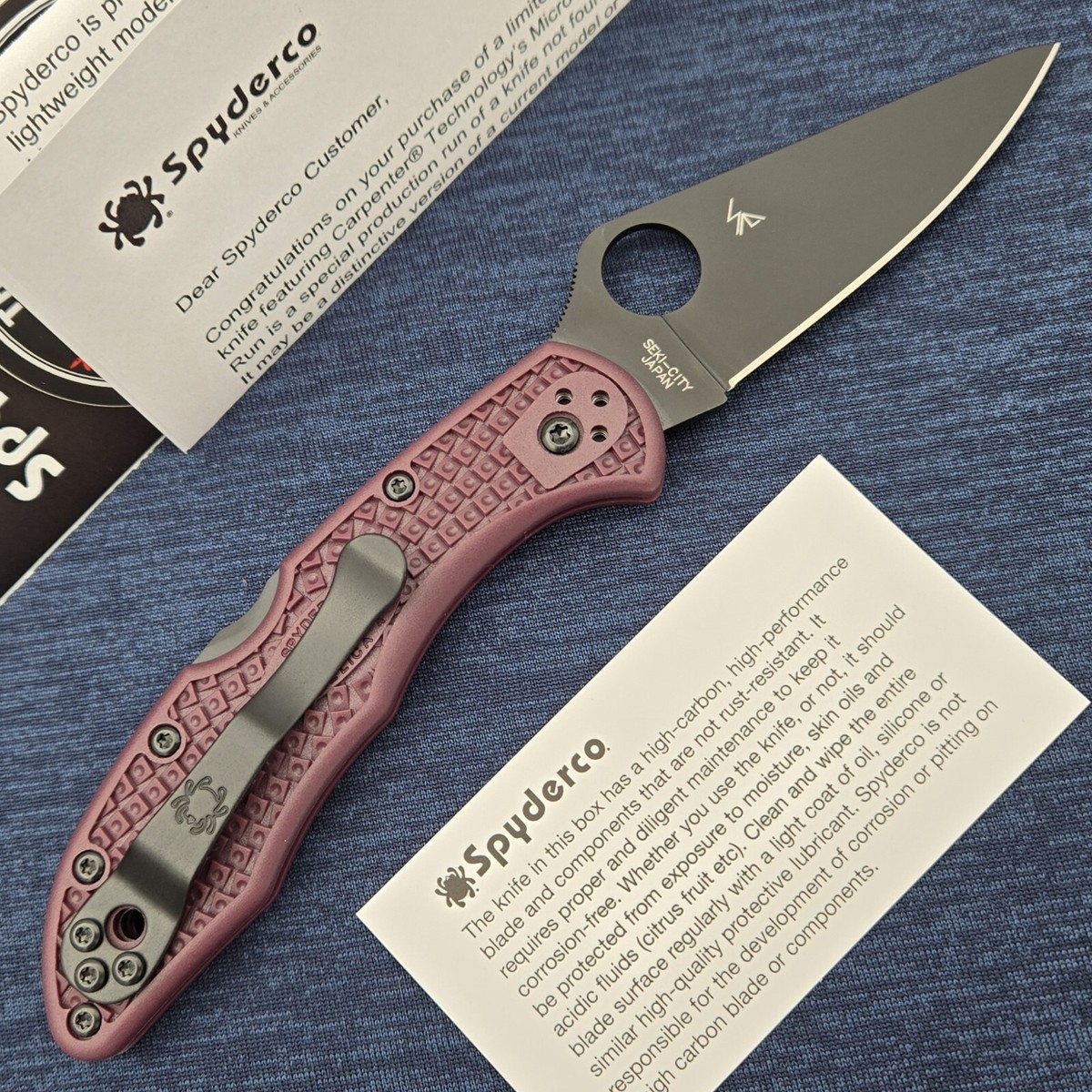 Spyderco Delica 4 Micro-Melt PD#1 Black Blade Burgundy FRN Handles 