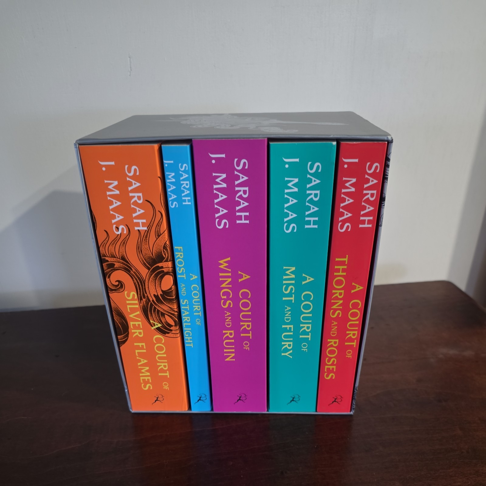 A Court of Thorns and Roses Paperback Box Set 5 Books By Sara Maas ...