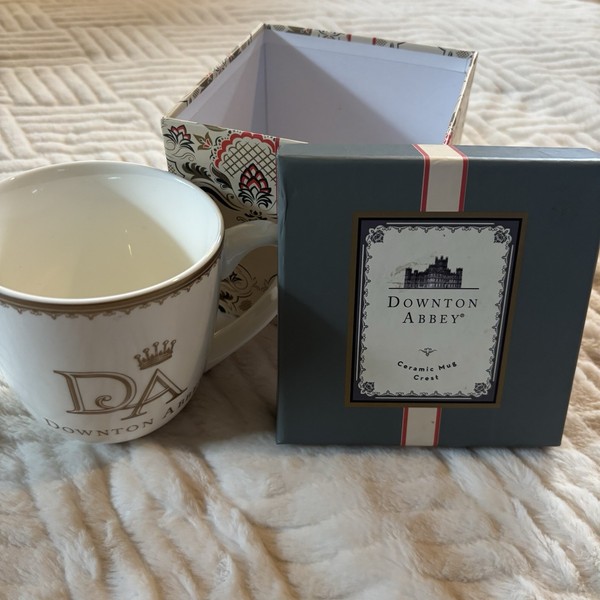 Taza Downton Abbey World Market 2014 exclusiva Black Friday nueva en caja