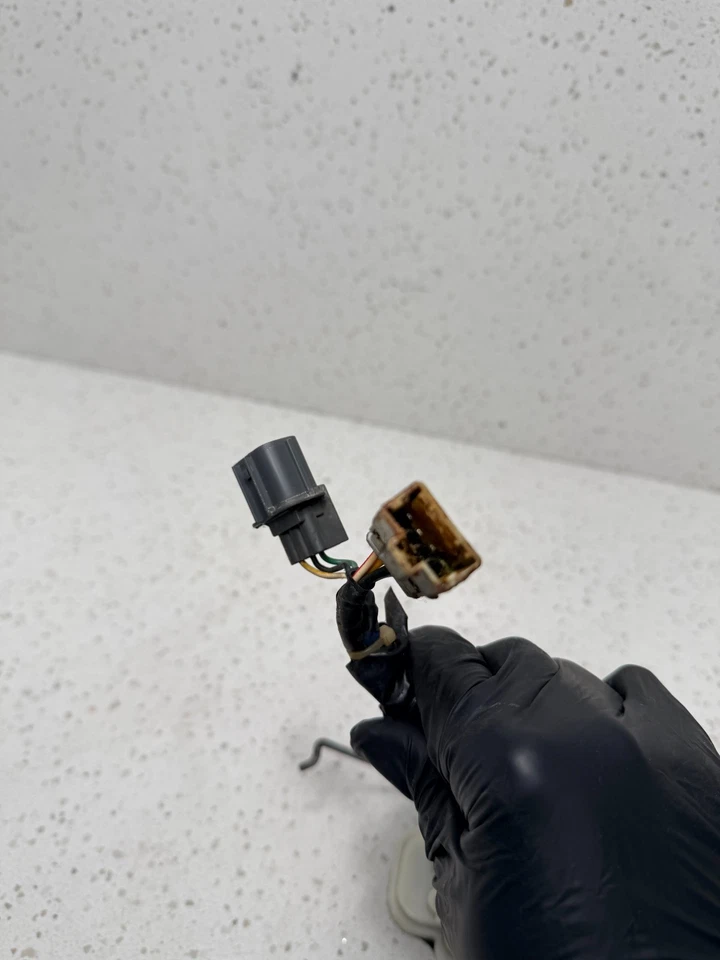 1990 - 1993 Honda Accord 4 portas driver trava da porta dianteira elétrica fabricante de equipamento original usado B477-5 - Imagem 4 de 4