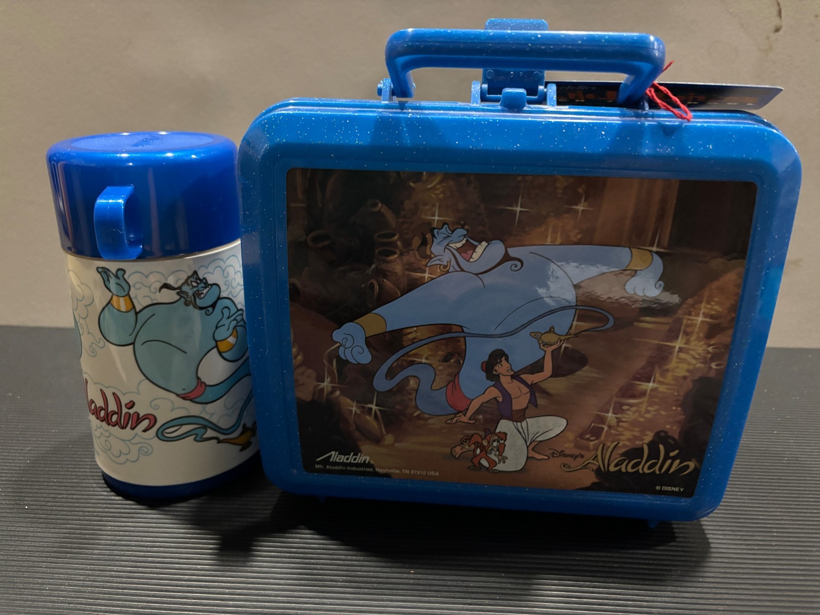 With Thermos Aladdin 1993