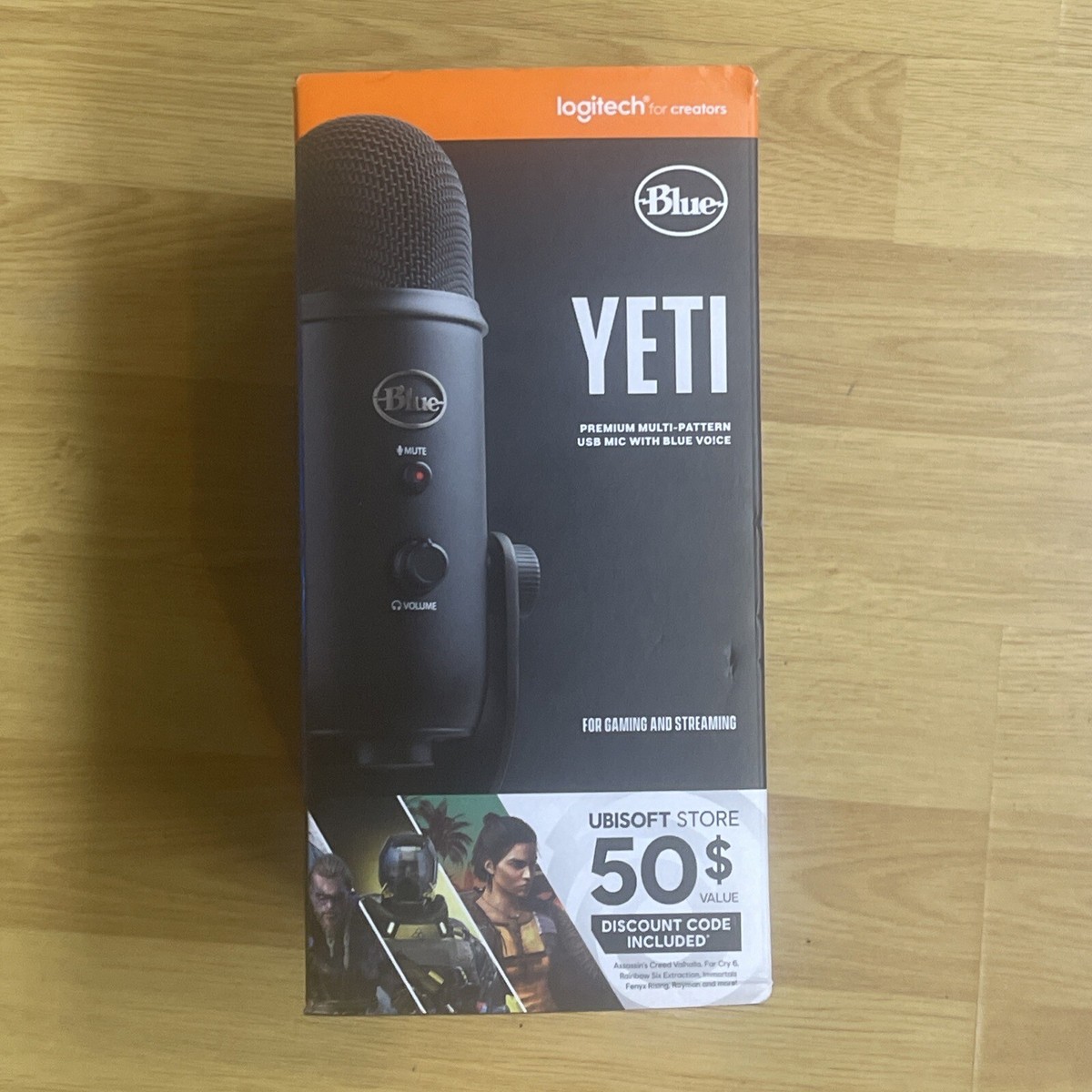 Blue Microphones Blackout Yeti USB Microphone with Ubisoft