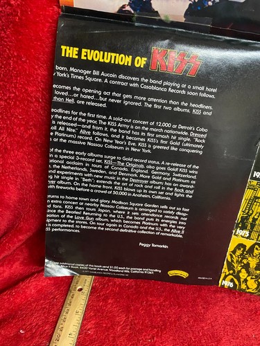 Vintage Kiss Poster Fold Out Pictures On Both Sides 1973-1977 Pin-Ups - Picture 7 of 9