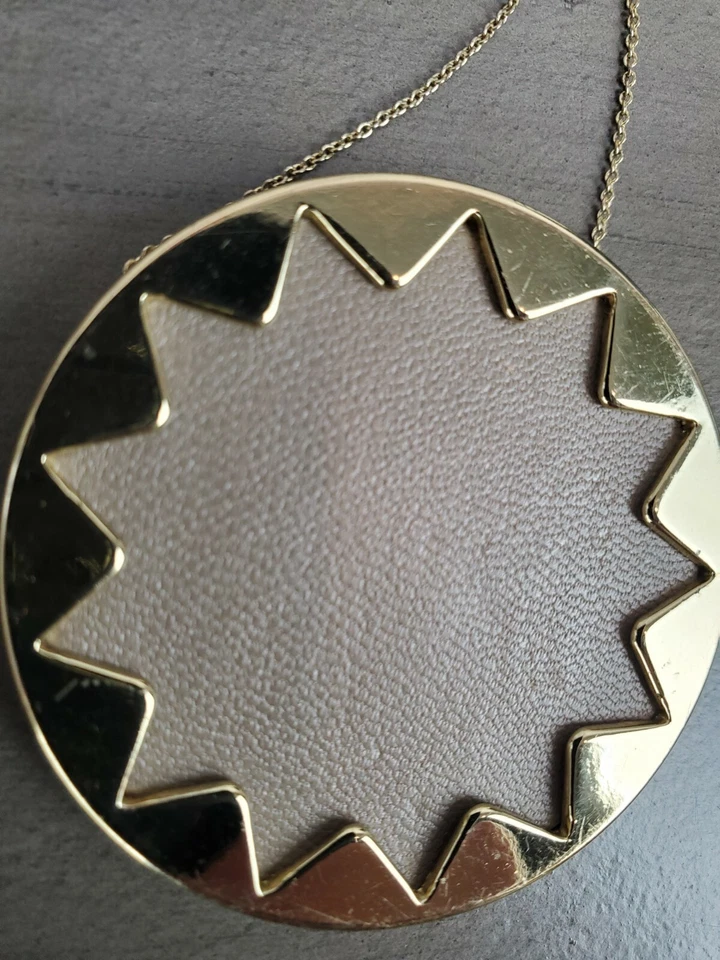 HOUSE OF HARLOW 1960 Cuero Taupe Sunburst Colgante Cadena Larga Collar B Foto 3 de 4