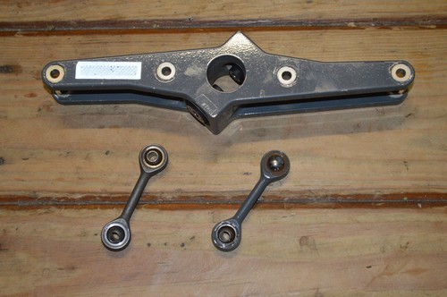 Robinson R22 Tail Rotor yoke with Pitch Arms (Best offer).