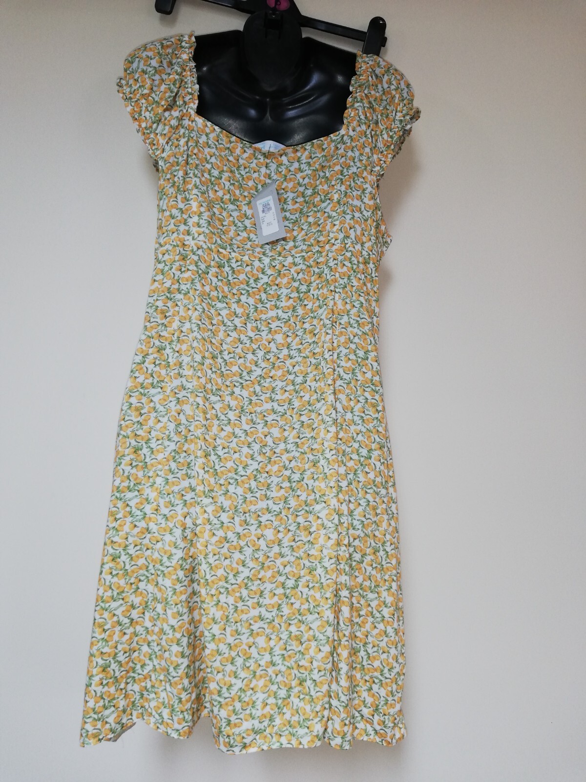 Beautiful BNWT Lemon Print Boho Tea Dress...SIZE 16...Next day postage
