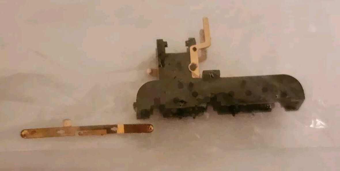 Hornby Hobbies N Scale HN2237/10 Bogie Chassis with  Pick-ups 