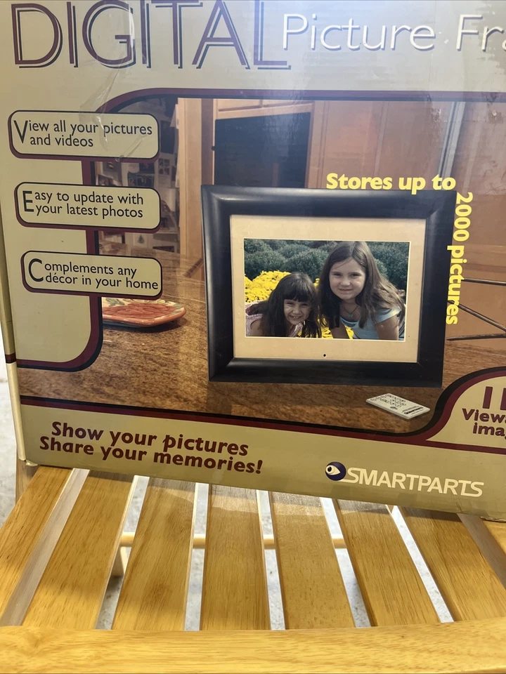 Smartparts 11" Digital Picture Frame Over 2,000 Photos - Image 3 of 4