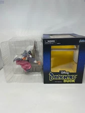 DIAMOND SELECT TOYS Darkwing Duck Gallery PVC Statue