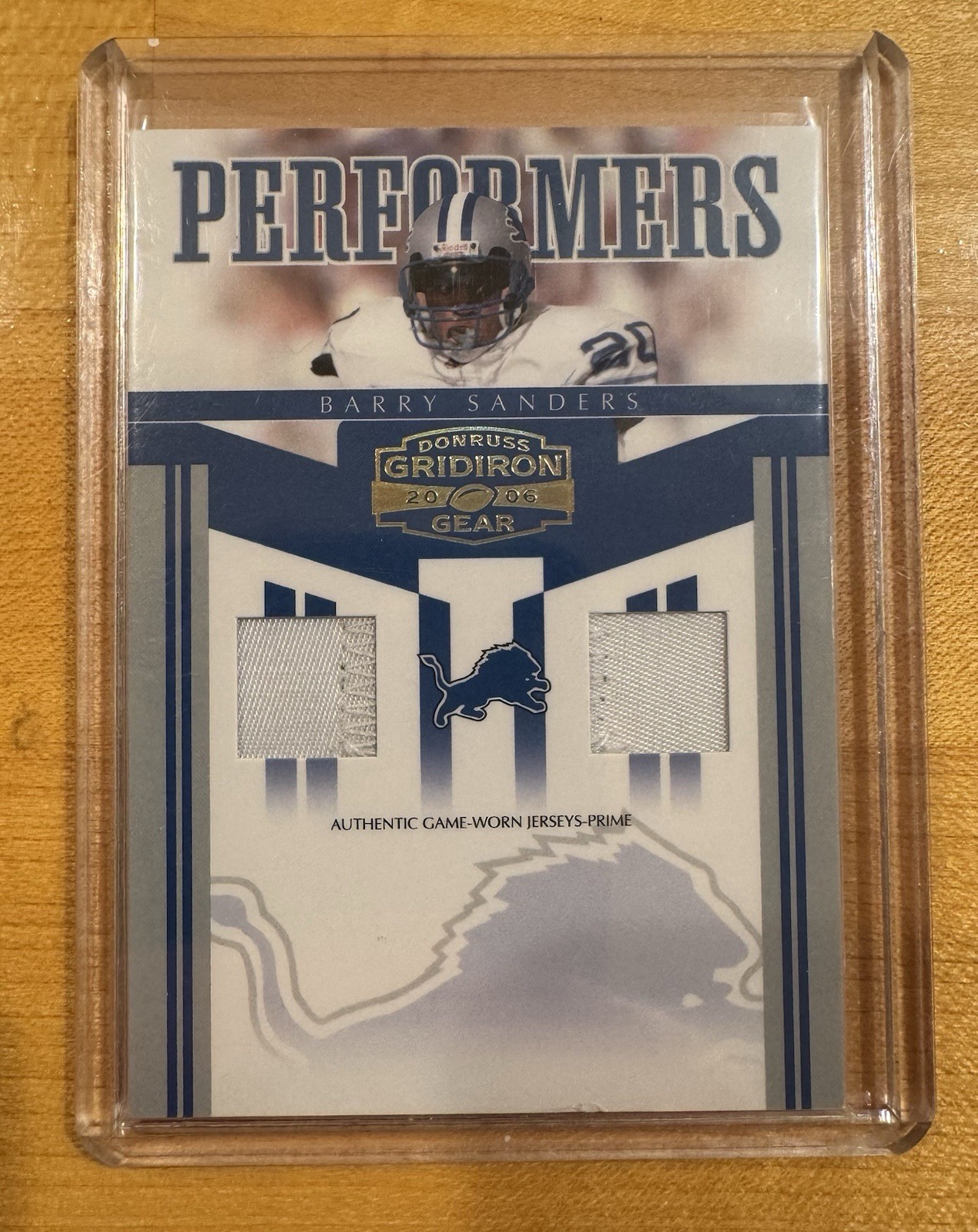 2006 Donruss Gridiron Gear Performers Barry Sanders Game Worn Jersey Patch 15/20