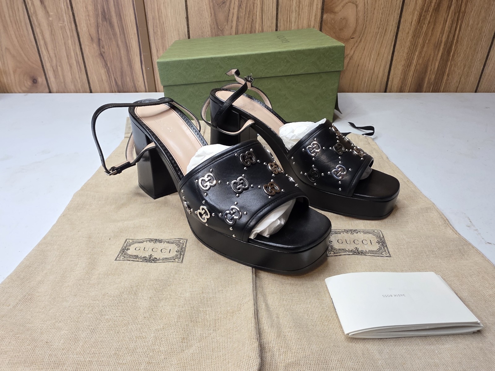 GUCCI Janaya GG Logo Quarter Strap Flat Sandals EU 40 1/2 / US 9