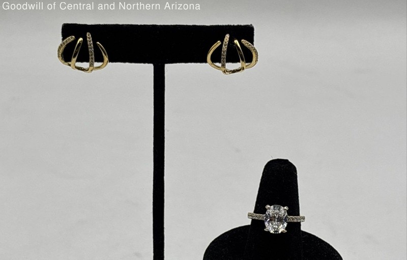 925 Gold Plated Earrings w/Glass Accent & Ring w/Cubic Zirconia 6.74g