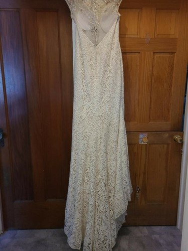 Alfred Angelo Wedding Dress 2524- Ivory- Size 8 - Gorgeous Dress - Used - Picture 4 of 10