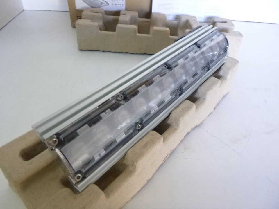 Philips 523-000030-12 12" eW Graze Powercore LED Light  277 VAC 2700K - NEW - Image 2 of 4