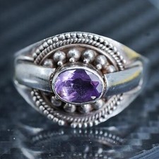 Size 7.5, vintage sterling silver 925 statement ring with amethyst