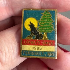 Vintage Loyalty Days Faribault Minnesota Wolf Howling Moon 1998 Lapel Pin