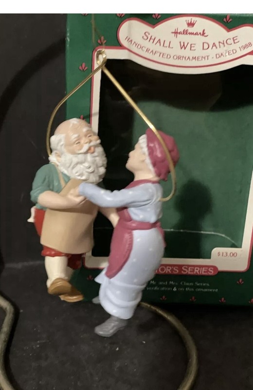 Hallmark Keepsake Ornament Santa Claus W/ Mrs Claus Collectors Series 