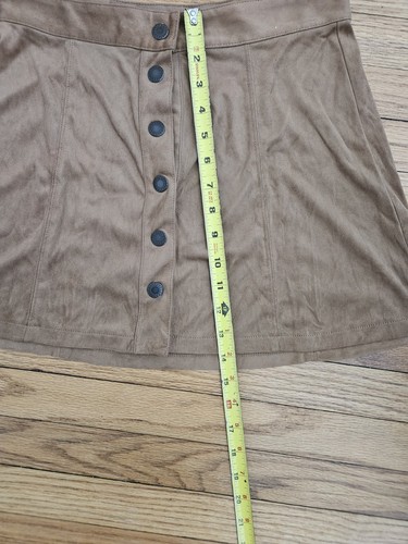 American Eagle Faux Suede Mini Skirt Womens Sz 2 Brown Camel Snap Button Up Boho - Bild 7 von 7