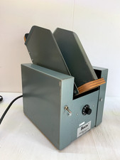 Bison Jogger SS1015 Table Top Paper Shaker S8...