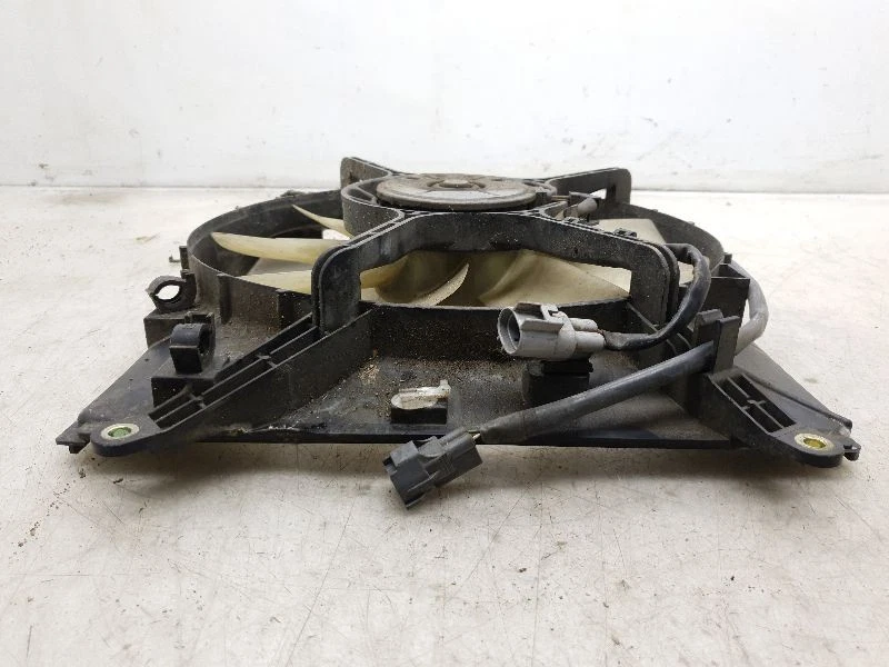 Conjunto de ventilador de radiador motor pasajero derecho se adapta a Toyota Avalon 00-04 Foto 4 de 4