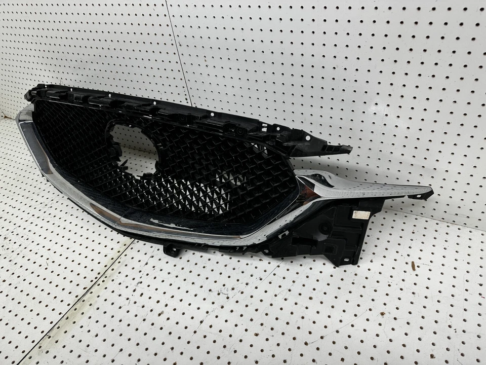 2017 2018 2019 2020 2021 Mazda CX-5 Front Chrome Grille OEM Foto 2 de 4