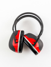 3M Peltor Ear Defenders Clip-on No Communication  Dielectric Black/Red cup