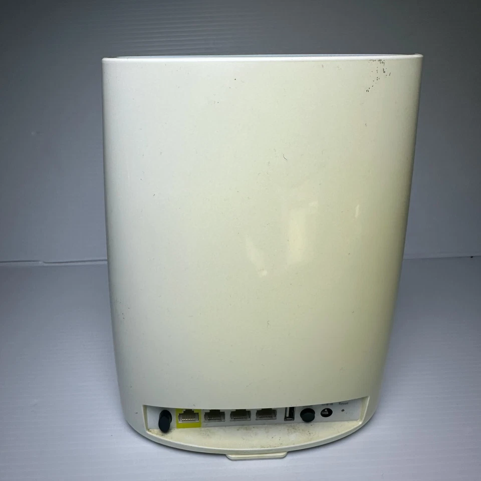 Netgear Orbi RBR50 AC3000 Tri-Band MESH WIFI Router Base Station - Image 4 of 4