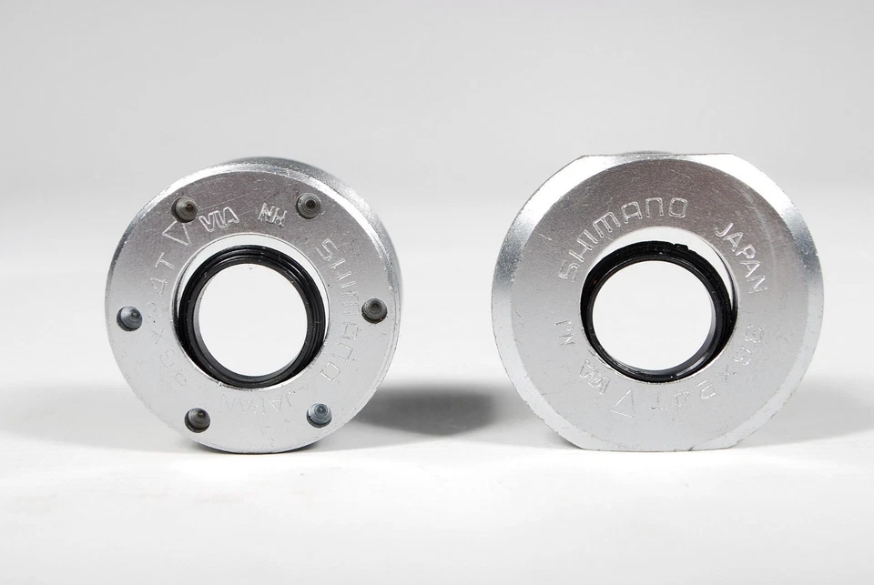 Juego de tazas de pedalier de bicicleta Shimano Deore XT BB-M730 de colección x2 en muy buena condición Foto 2 de 4