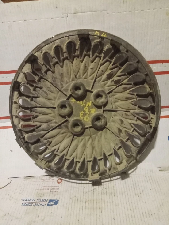 (1) OEM 1993-1994 Chrysler Lebaron New Yorker 14" Hubcap Wheel Cover 4626089 - Image 4 of 4