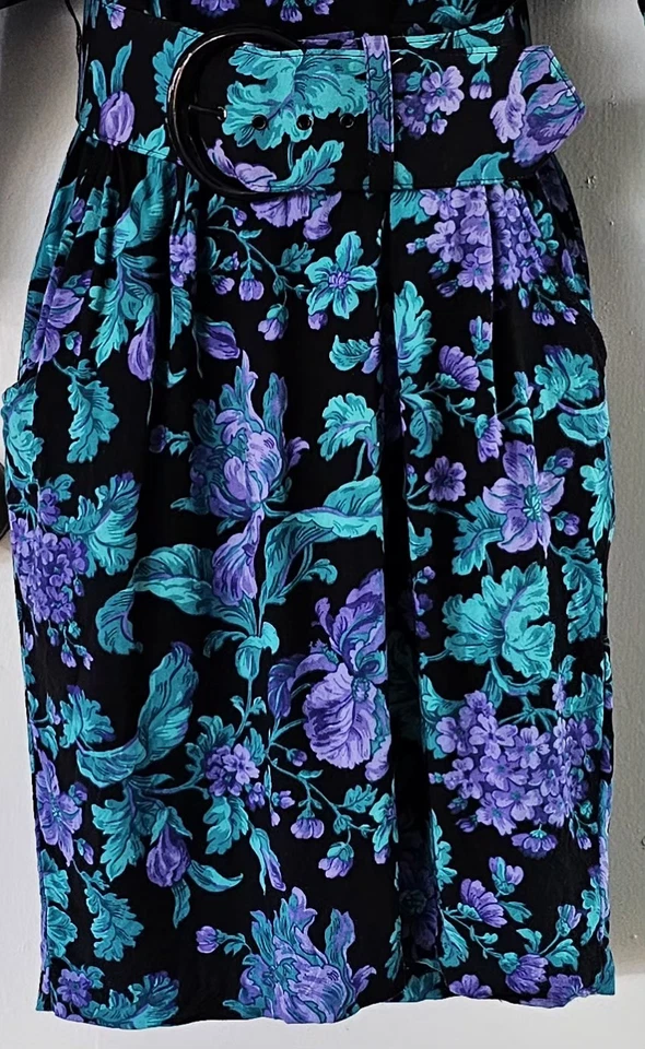 Vintage “All That Jazz” Floral Rayon Dress Sz 5/6 – Made in USA – 80s/90s Belted - Image 4 of 4