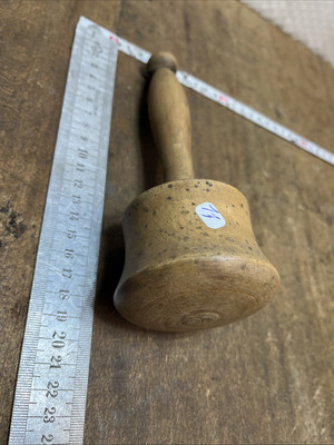 altes Küchenwerkzeug Volkskunst Stößel Pürierpresse / old tool, Ref N.11