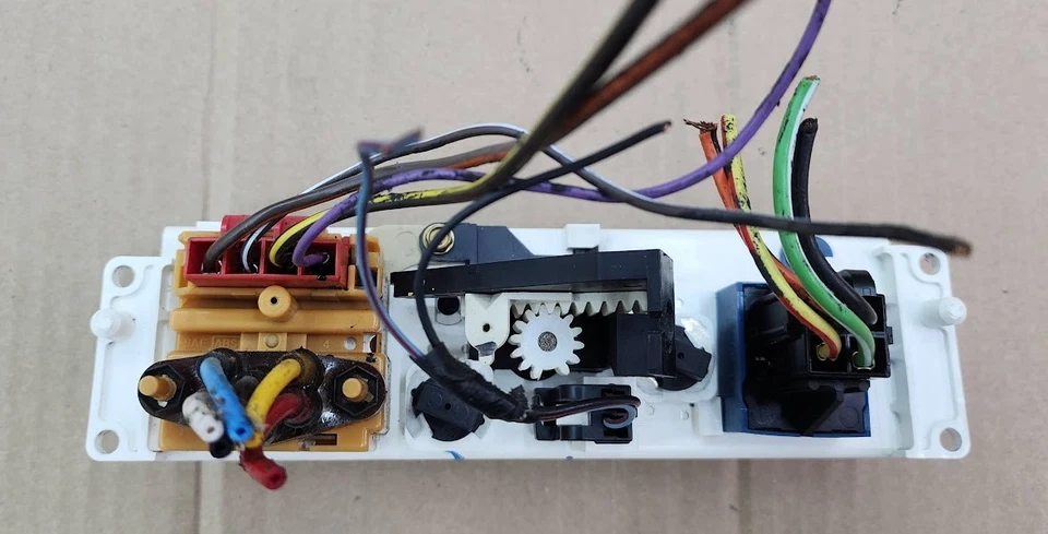 1992-1996 Ford F-150/250/350 Bronco Heater HVAC Climate Control OEM F2DH19C571AB - Image 3 of 4