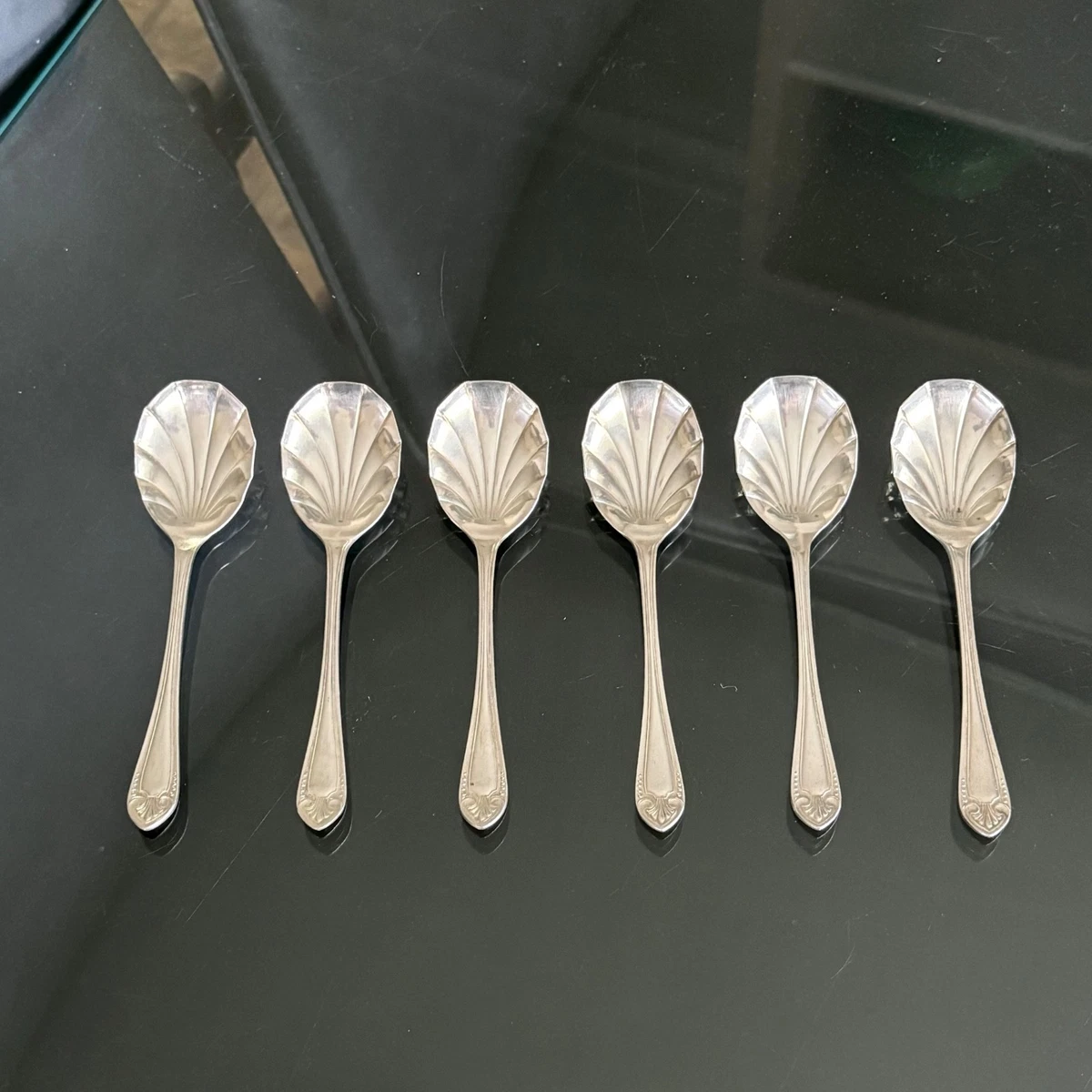 6X Vintage SHEFFIELD Silver PLATE Fruit SWEETS Dessert SCALLOPED Shell SPOONS