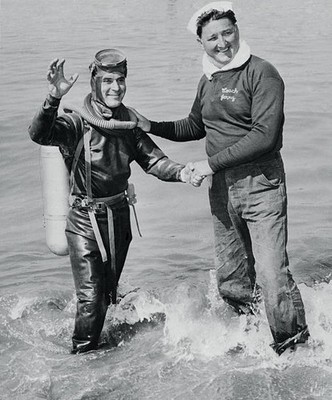Jack Lalanne former Mr America of San Francisco gets some words of- Old Photo
