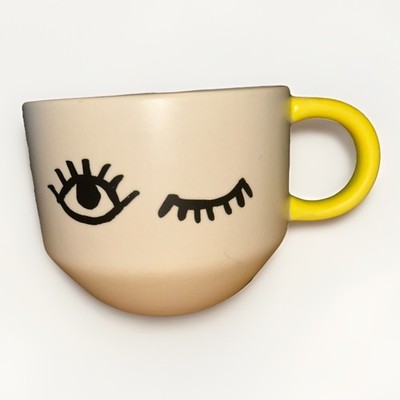 Starbucks 2017 Eyelash / Eye Wink White Yellow Coffee Mug 14oz. Pre-Owned
