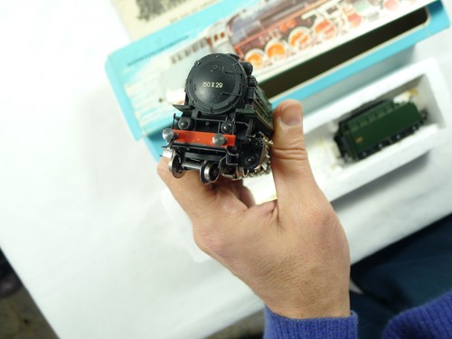 IDEA REGALO vecchio TRENINO VINTAGE MARKLIN ANNI 60 LOCOMOTIVA 3046 SNCF - Foto 17 di 22
