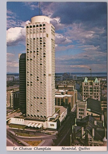 Le Chateau Champlain, Montreal, Quebec, Chrome Aerial View Postcard #1 - Bild 1 von 2