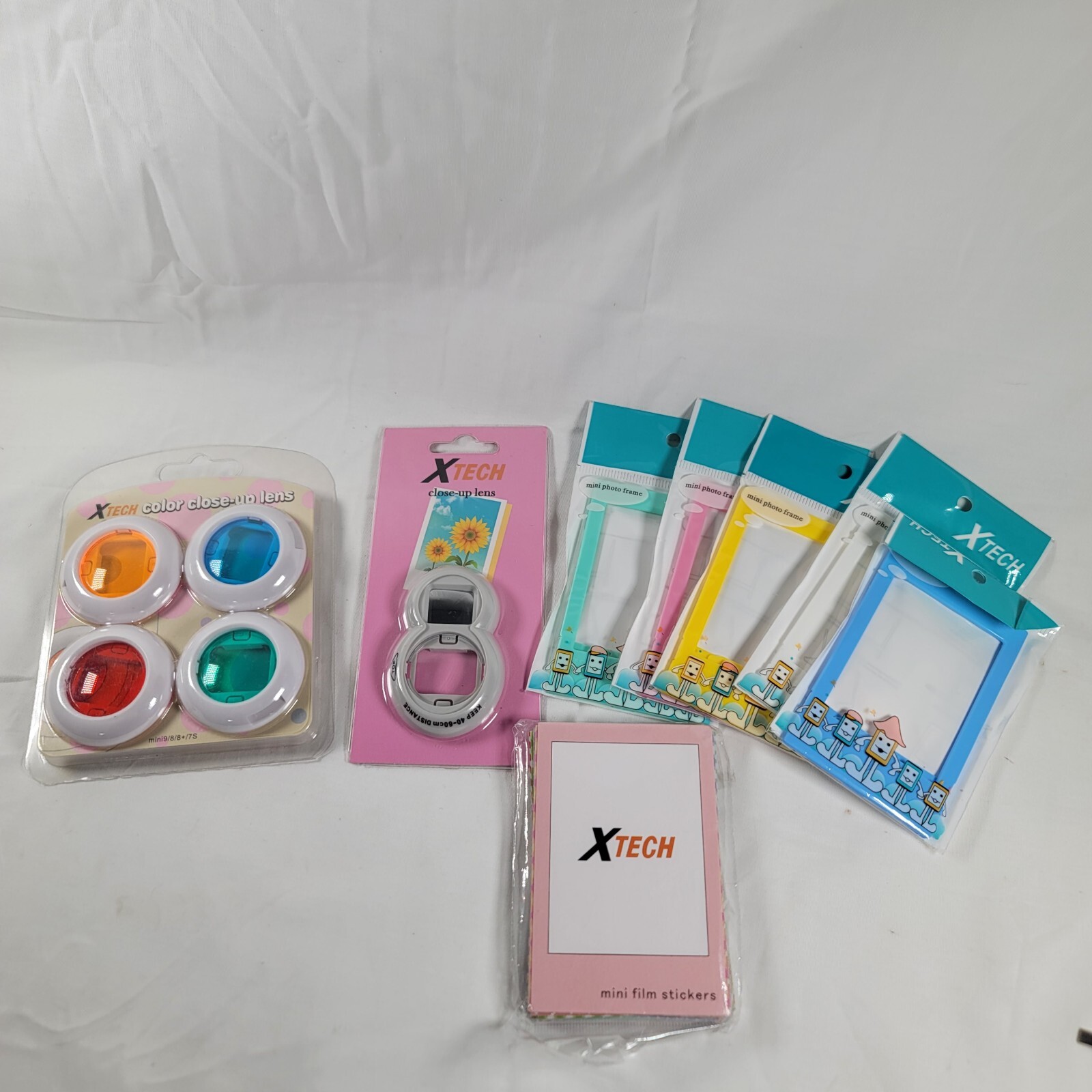 Polaroid film accessories with XTech frames and color close-up lenses-image