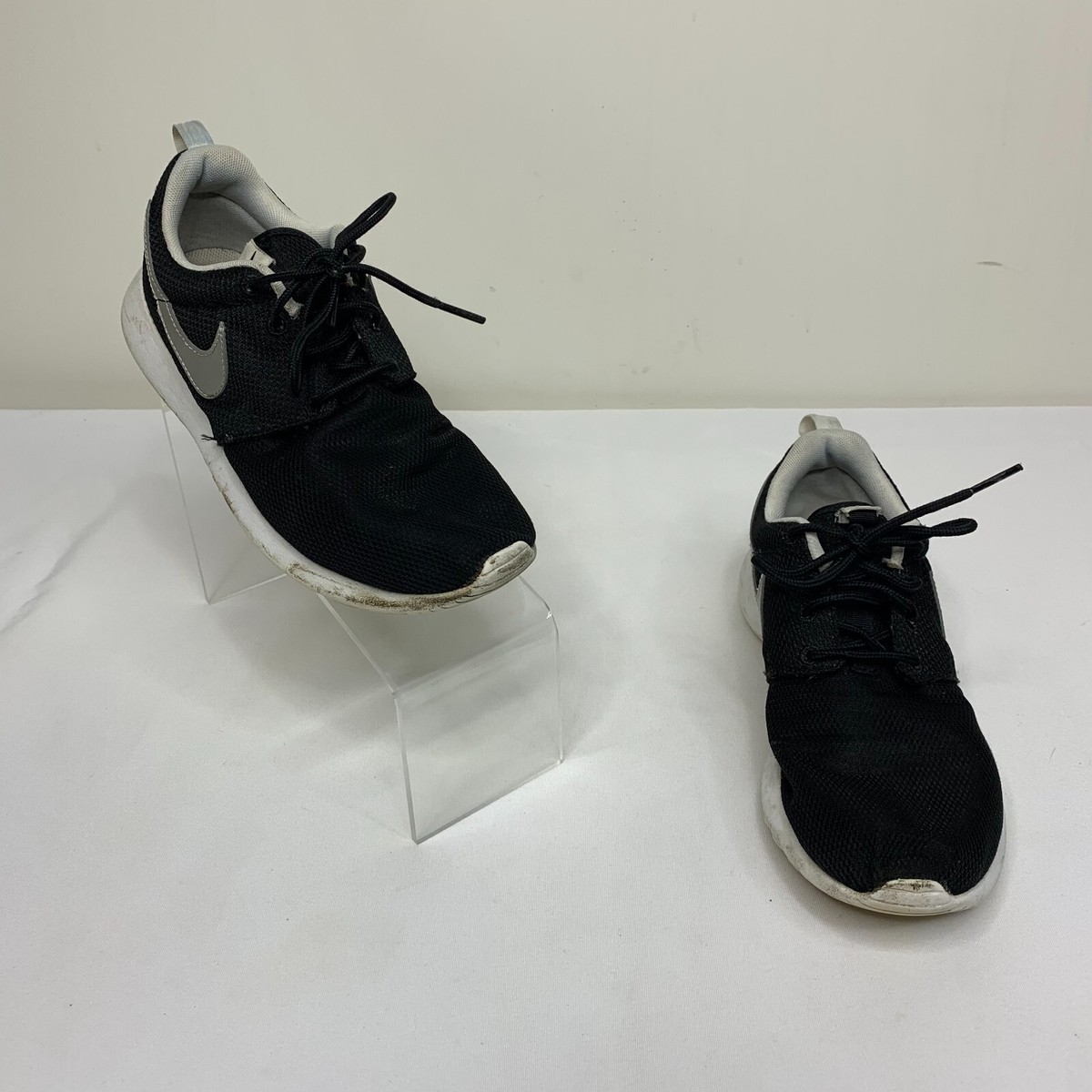 Nike Roshe One Gs Big Kids Size 5Y Black/Silver Mesh Athletic